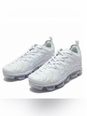 Nike White Air-Cushioned Sneaker